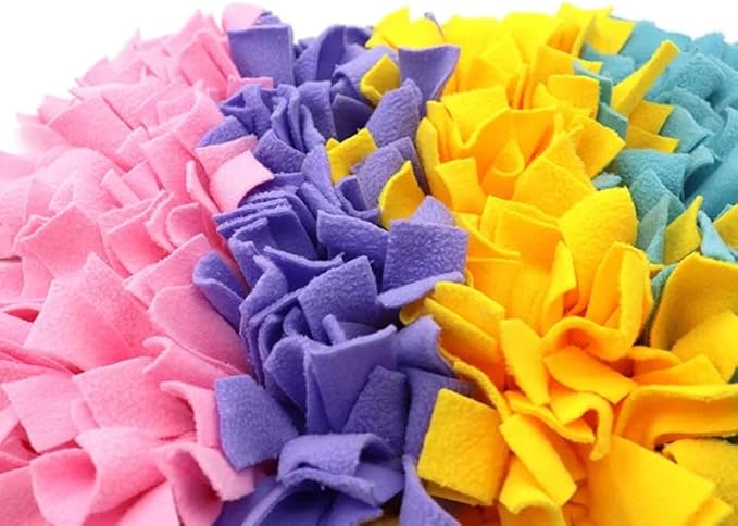 Snuffle Mat for Dogs, 17.7" x 17.7" Treat Puzzle Feeding Mat, Non-Slip Foraging Activity Mat, Soft Felt Slow Feeding Enrichment Toy for Small Medium Large Dogs
