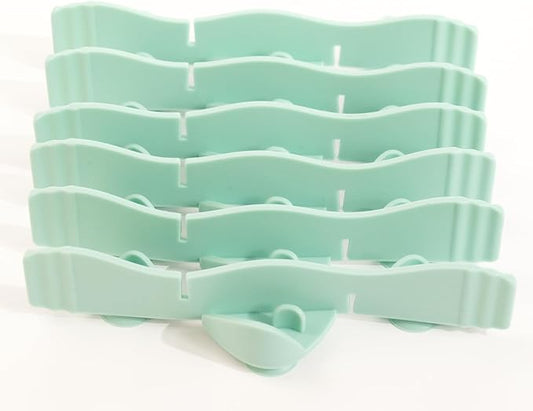 Silicone Dog Slow Feeder Bowl Insert with Suction Cups, Cuttable Food-Grade Lick Mat Divider Fits Stainless Steel Ceramic Glass Dog Bowls, Helps Slow Down Eating, Green