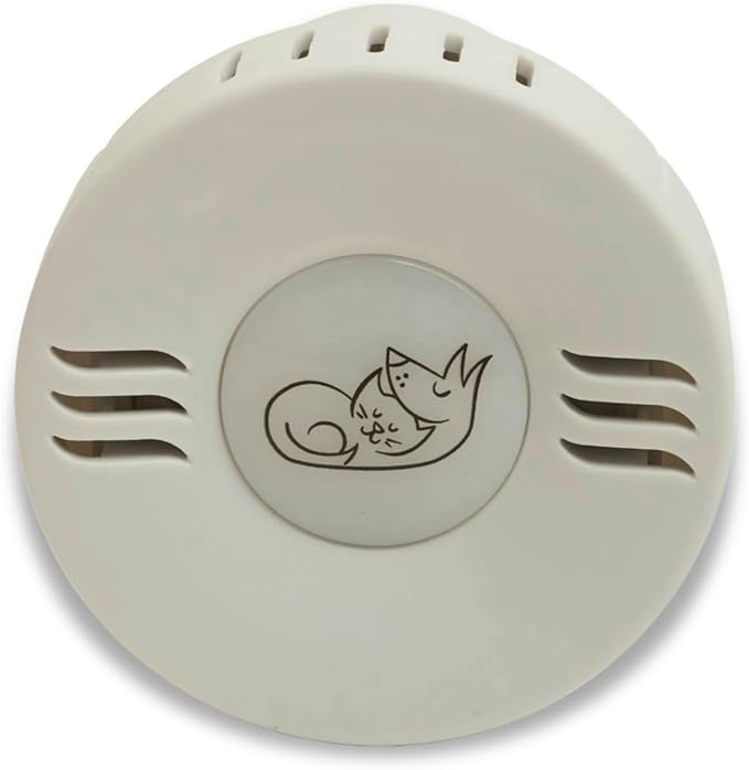 Calming Pheromone Diffuser for Cats with 3 Scented Pads, Pet Anxiety Relief with a Gentle Fragrance