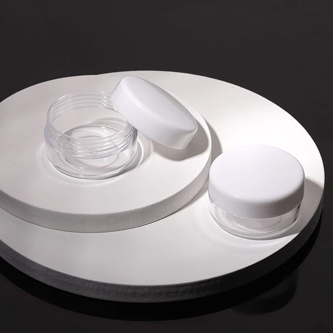 100 Count Mini Makeup Sample Containers with Lids 10g Plastic Cosmetic Containers Refillable Traveling Jars for Skin Care Products - White