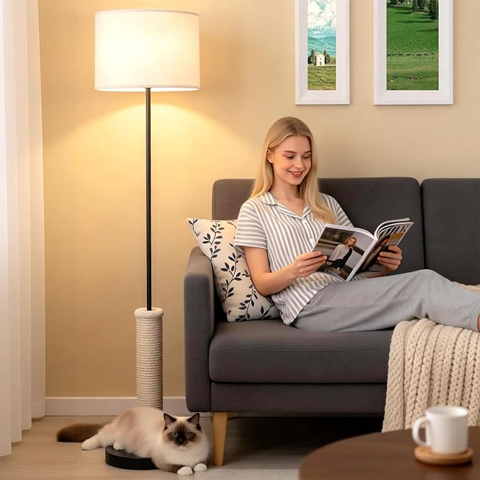 61 Inches Cat Scratching Post with Floor Lamp,Durable Natural Sisal and Heavy Duty Base,Suitable for Living Room Bedroom Dining Room Kitchen
