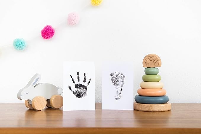 Pearhead 4-Pack Clean-Touch Ink Pad Kit, Mess-Free Inkless Hand and Footprint Kit, Baby Foot Printing Kit, Cat and Dog Paw Print Kit, Suitable for Babies and Pets