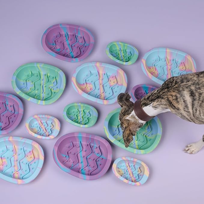 CHEWFFON Easter Dog & Cat Lick Mat Bowls, BPA-Free Silicone Slow Feeder Bowl with Suction Cups, Non Slip Pet Food Bowl Reduces Boredom and Anxiety, Dishwasher Safe, Green