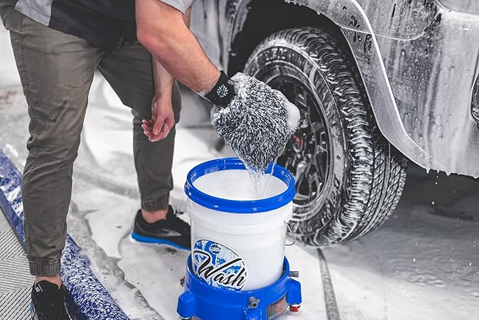 The Rag Company - The Cyclone Ultra Wash Mitts and Rags to Riches Bundle