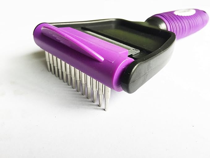 The Desheddinator 2 in 1 Pet Grooming Tool