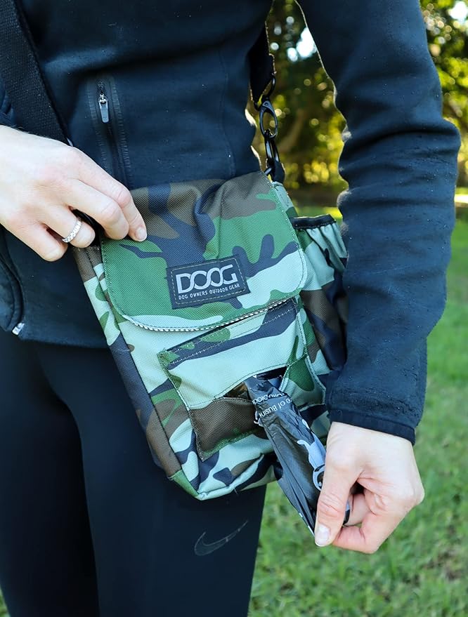 DOOG -Walkie Shoulder Bag, Camo (SB07),Large