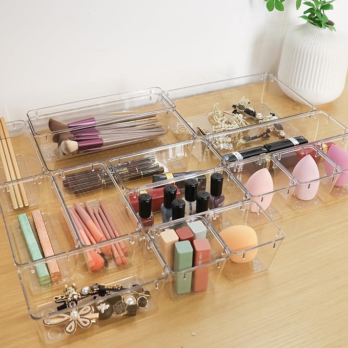 25 PCS Clear Plastic Drawer Organizer Set,Vanity Organizer Storage Bins Containers,4 Size Desk Drawer Organizer Tray