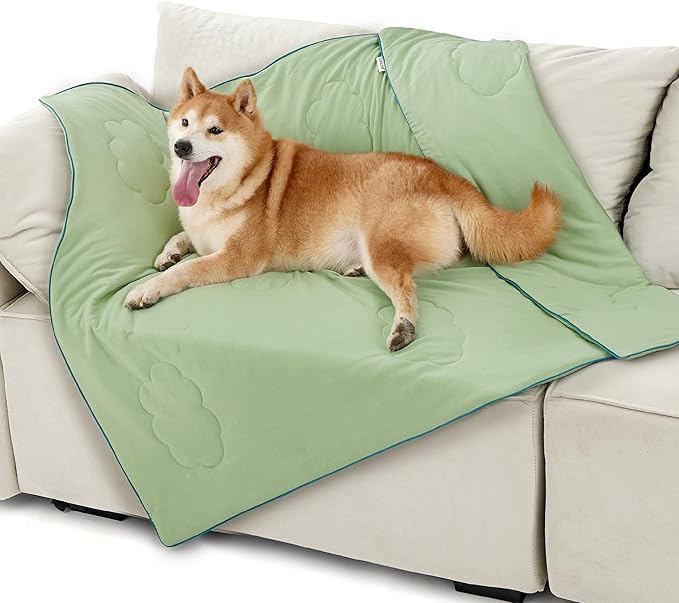LE SURE Premium Cooling Blankets for Large Dogs - Washable Dog Cooling Throw Blanket with Q-MAX>0.4，Durable Self Cooling Pet Mat for Cat, Soft Cooling Summer Blanket for Hot Weather, Green, 40x50