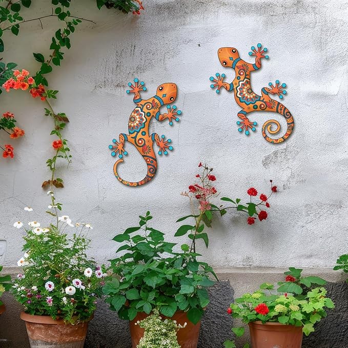 Metal Gecko Outdoor Decor -2 Pack 11.8 inch Metal Lizard Wall Hanging Sculpture Decoration for Indoor or Outdoor, Garden Yard Fence Porch Patio Wall Decorations