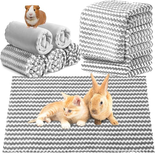 5 Pcs Waterproof Guinea Pig Fleece Bedding Blankets Absorbent Guinea Pig Cage Liner Washable Small Animal Pee Pad Reusable Pet Blanket Wash Cloth Bedding Mat Pad(Gray,18 x 24 Inch)