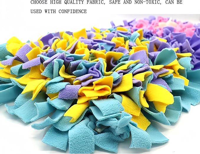 Snuffle Mat for Dogs, 17.7" x 17.7" Treat Puzzle Feeding Mat, Non-Slip Foraging Activity Mat, Soft Felt Slow Feeding Enrichment Toy for Small Medium Large Dogs