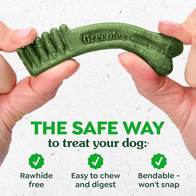 Greenies Veterinarian-Recommended Natural Dental Dog Treats Regular Size, Original Flavor, 3 oz. Pack, 11 Count