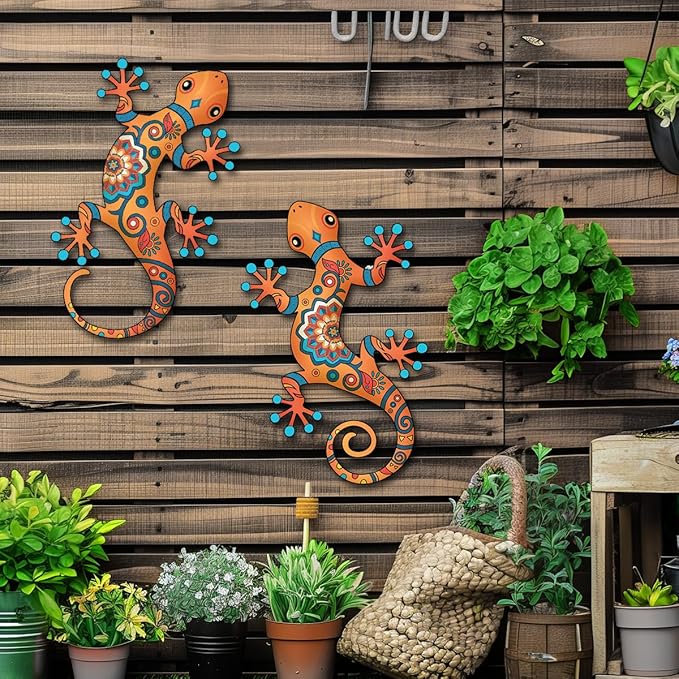Metal Gecko Outdoor Decor -2 Pack 11.8 inch Metal Lizard Wall Hanging Sculpture Decoration for Indoor or Outdoor, Garden Yard Fence Porch Patio Wall Decorations