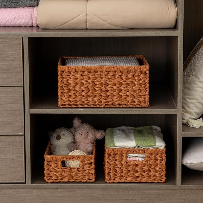 Set of 3 Wicker Storage Baskets, Decorative Baskets With Built-in Handles, Multipurpose Nesting Countertop Baskets for Shelves, Kitchen Organizers, Pantry, Bathroom, Toilet, Closet (Natural)