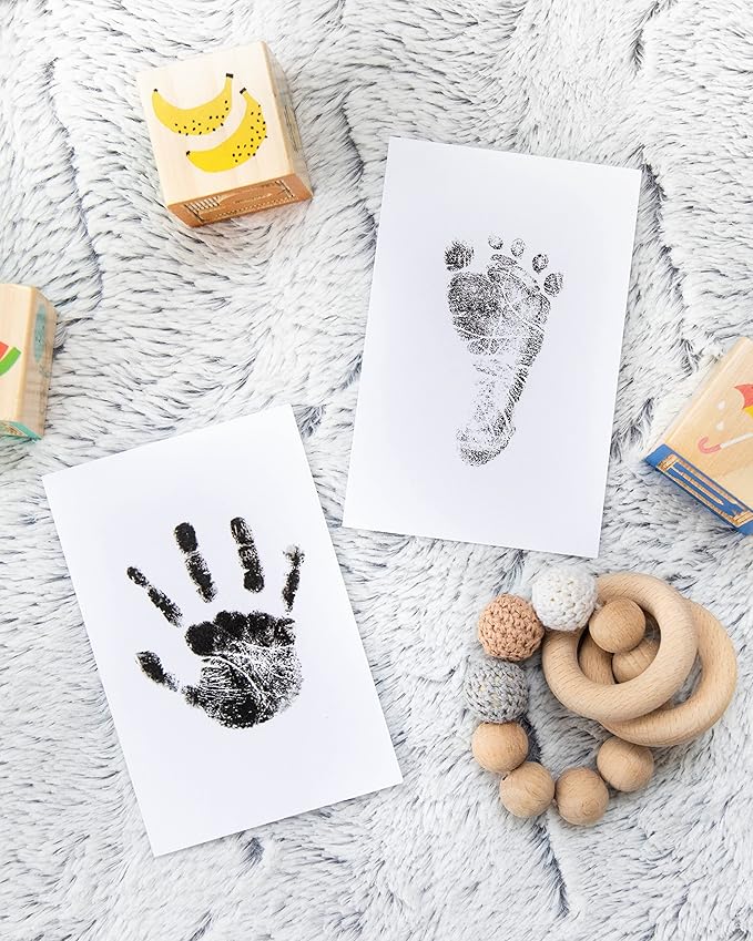 Pearhead Inkless Baby Hand and Footprint Kit — Mess Free Clean Touch Ink Pad for Newborn Keepsake, Zero Ink on Skin, Dog Nose & Paw Print Kit, Ideal New Mom Gift, 1 Ink Pad + 2 Art Cards